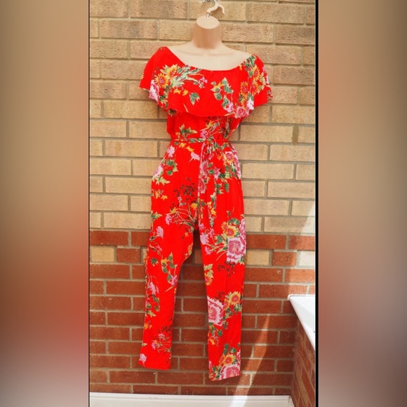 🌼 THREAD STORY  Floral Red Off shoulder One piece NWOT. - Picture 4 of 4
